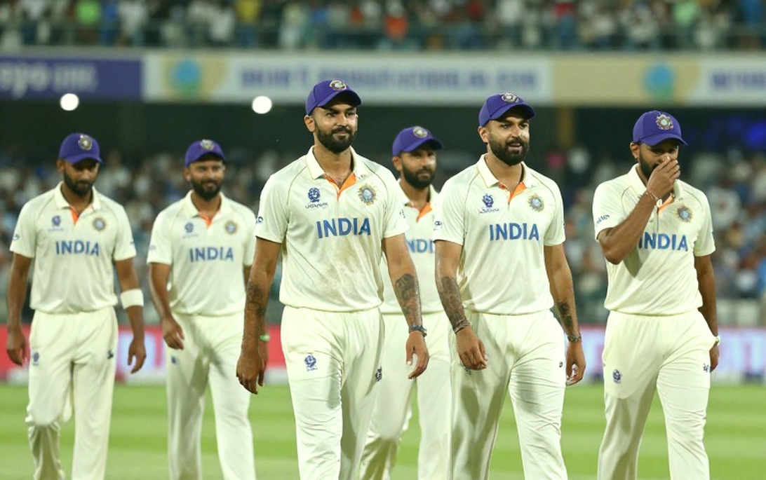 Lahore's Flat Pitch, the Ninth-Wicket Silence and Liam Dawson's Quiet Ledger